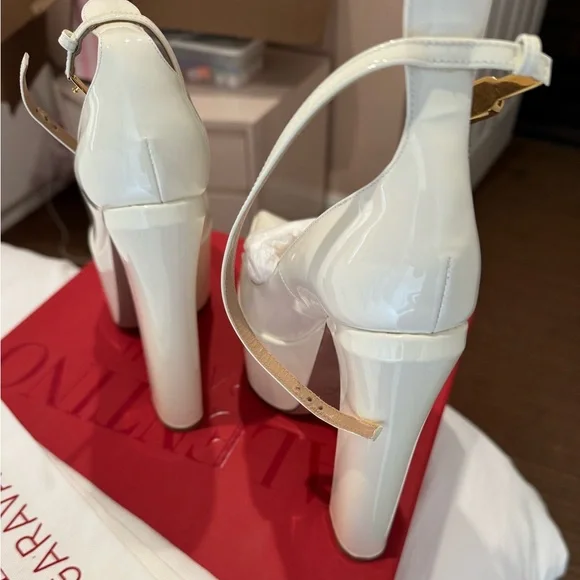 Valentino pumps - Picture 3 of 4